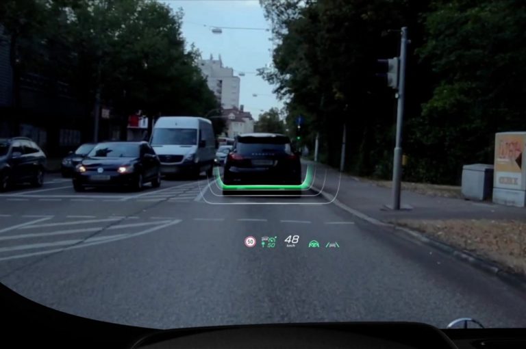 Mercedes Classe S 2021, nuovo sistema infotainment MBUX