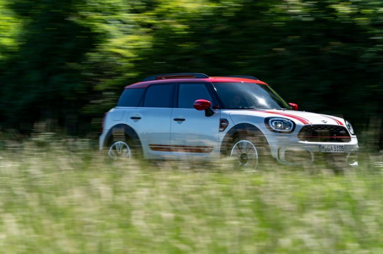 Mini John Cooper Works Countryman 2021: immagini ufficiali