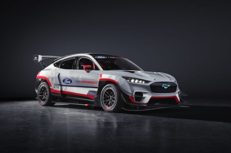 Ford Mustang Mach-E 1400 Concept: immagini ufficiali