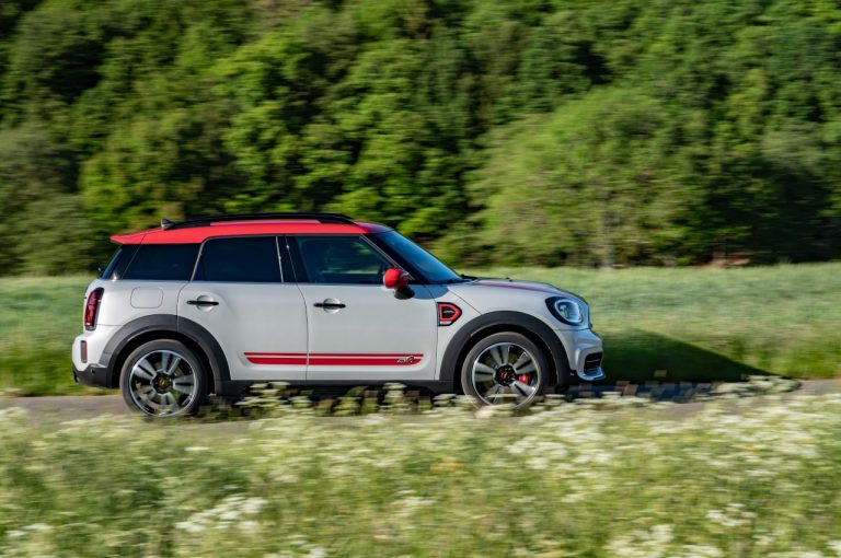 Mini John Cooper Works Countryman 2021: immagini ufficiali