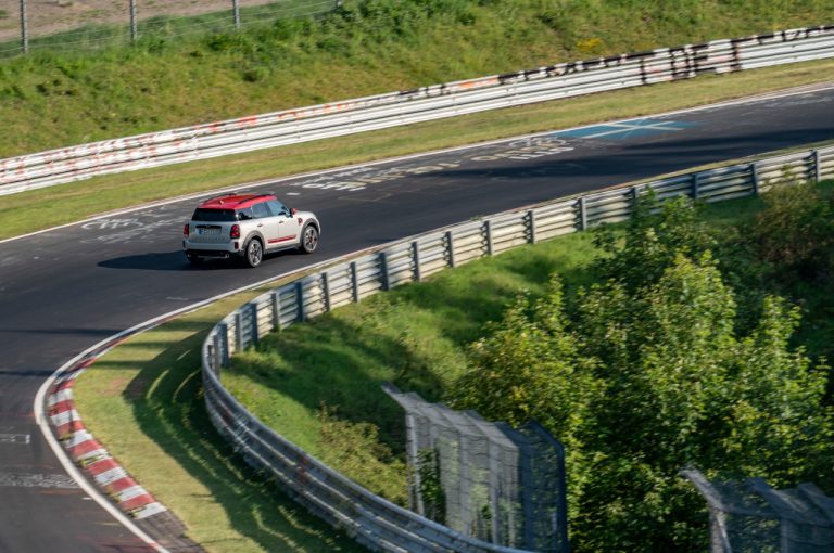 Mini John Cooper Works Countryman 2021: immagini ufficiali