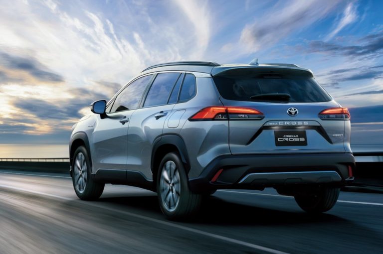 Toyota Corolla Cross 2021: immagini ufficiali