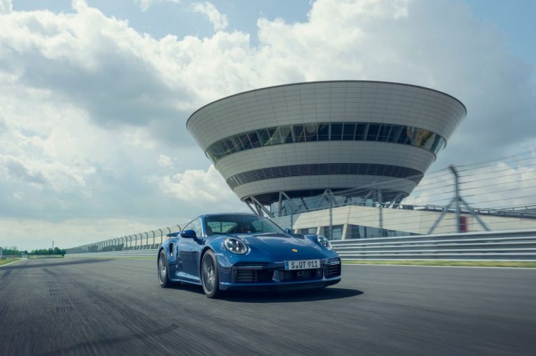 Porsche 911 Turbo 2021: immagini ufficiali
