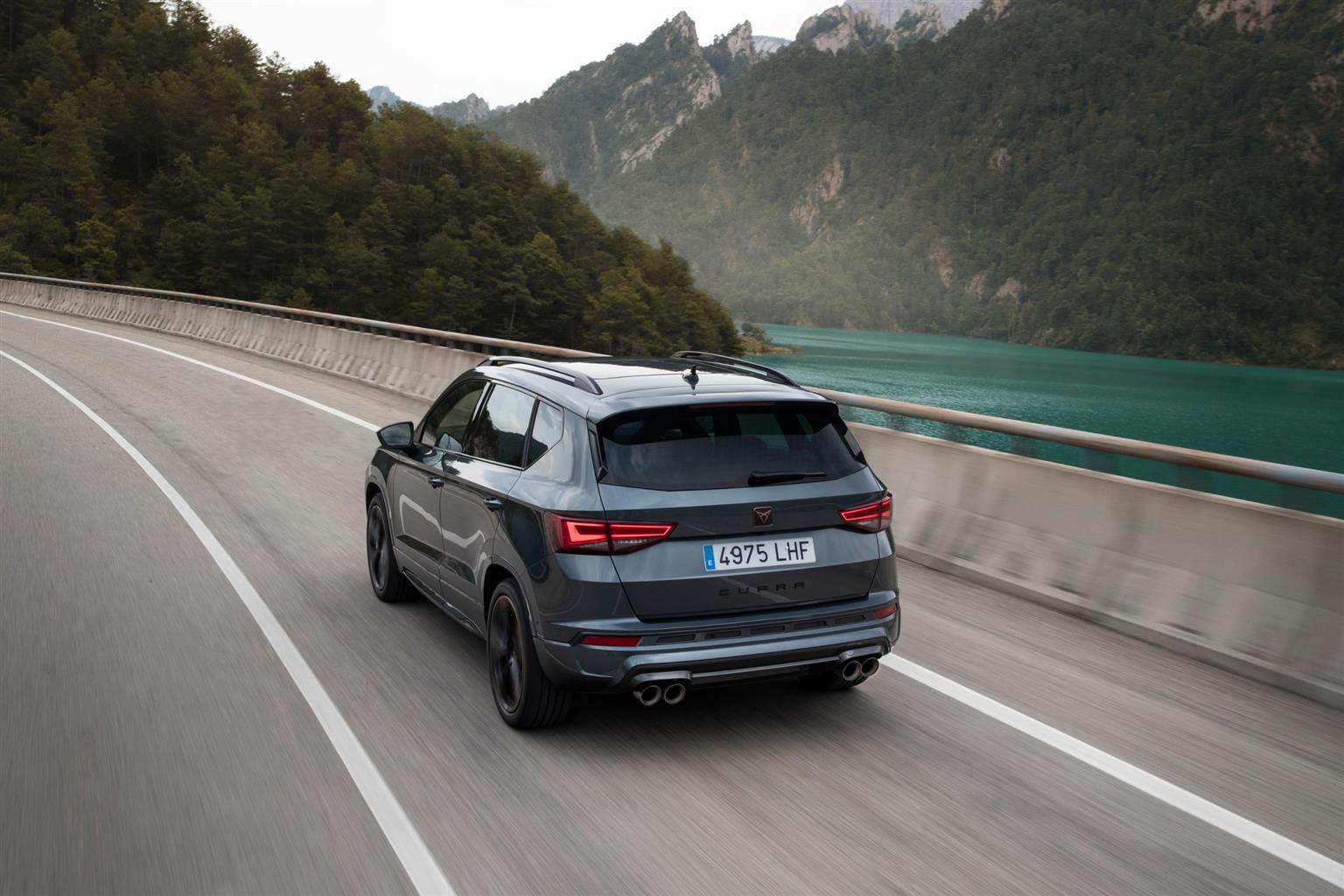Nuova Cupra Ateca 2020: immagini ufficiali