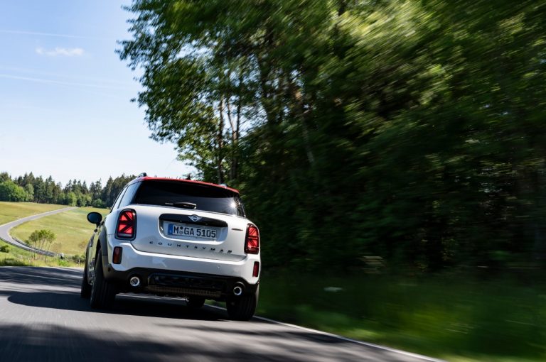 Mini John Cooper Works Countryman 2021: immagini ufficiali