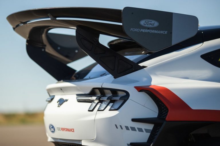 Ford Mustang Mach-E 1400 Concept: immagini ufficiali
