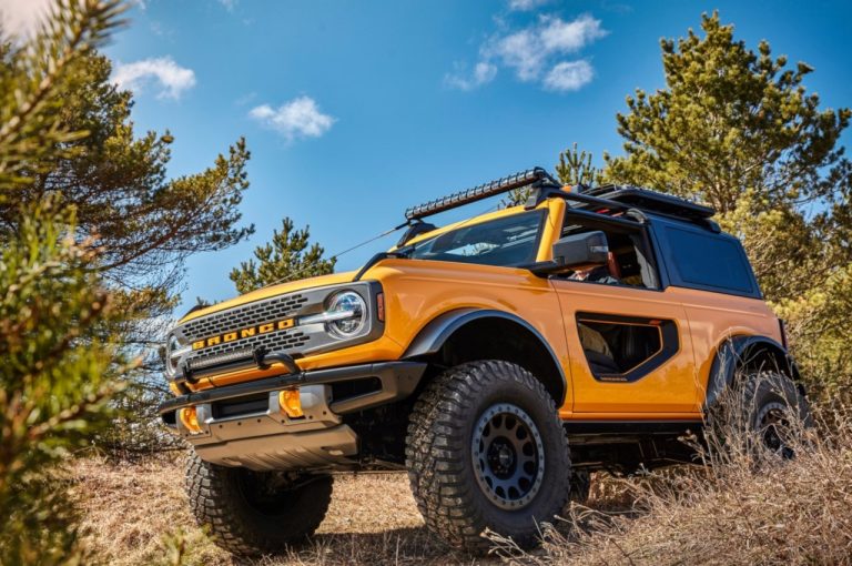 Ford Bronco 2021: immagini ufficiali