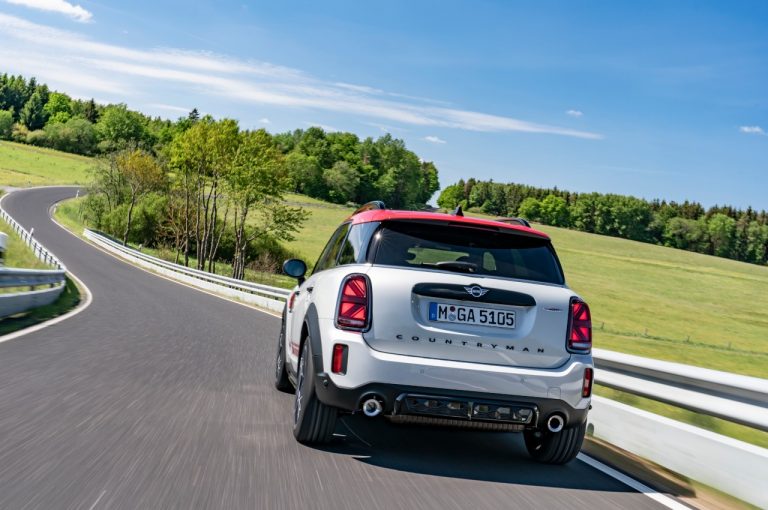 Mini John Cooper Works Countryman 2021: immagini ufficiali