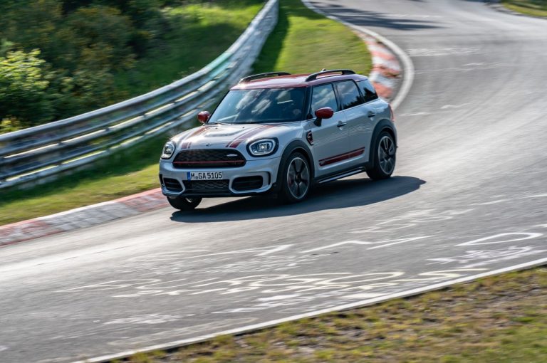 Mini John Cooper Works Countryman 2021: immagini ufficiali