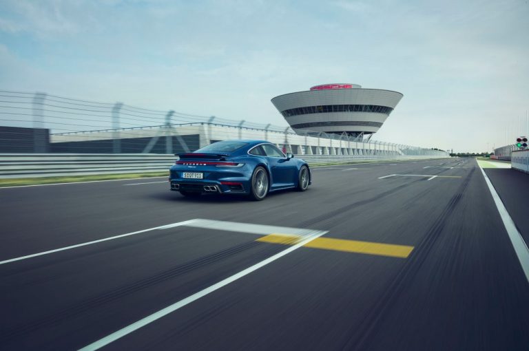 Porsche 911 Turbo 2021: immagini ufficiali
