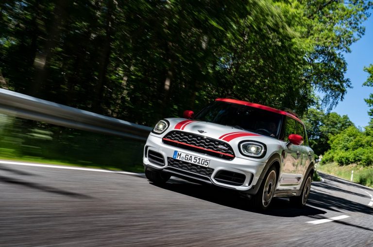 Mini John Cooper Works Countryman 2021: immagini ufficiali