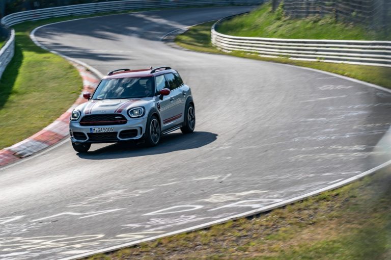 Mini John Cooper Works Countryman 2021: immagini ufficiali