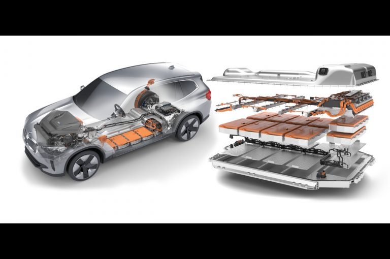 Bmw iX3: immagini ufficiali, powertrain e produzione