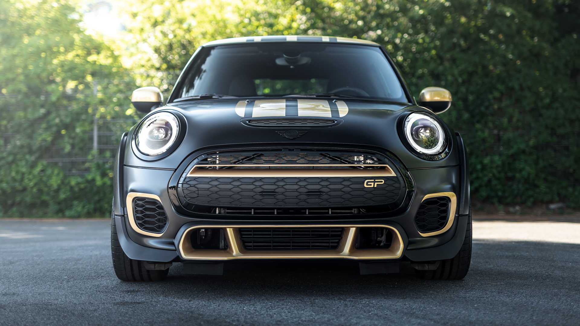 MINI John Cooper Works GP by Manhart: immagini ufficiali
