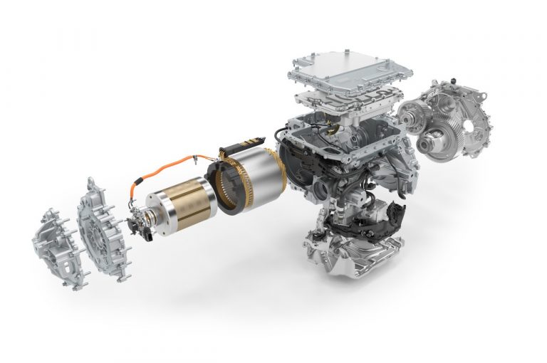 Bmw iX3: immagini ufficiali, powertrain e produzione