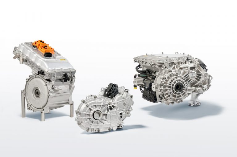 Bmw iX3: immagini ufficiali, powertrain e produzione