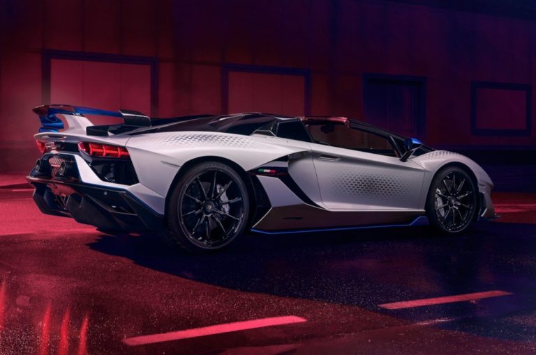 Lamborghini Aventador SVJ Roadster Xago Edition: immagini ufficiali