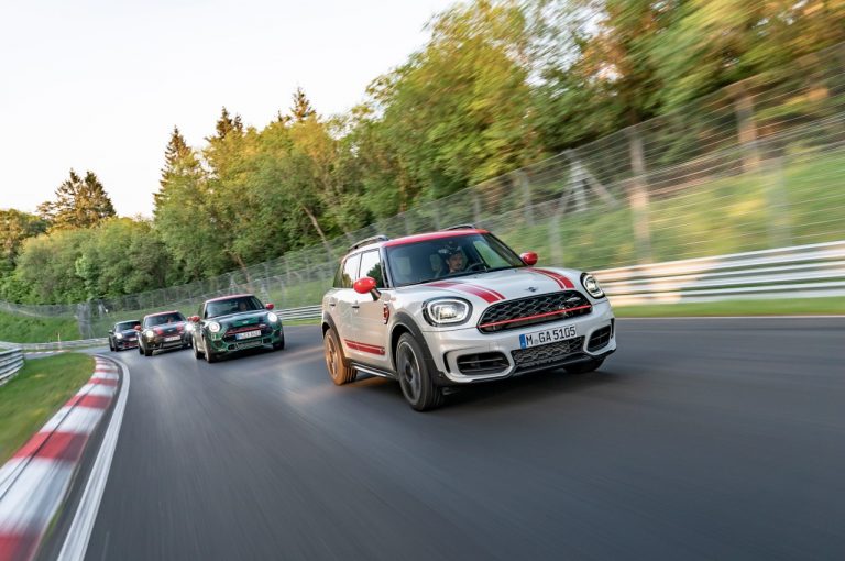 Mini John Cooper Works Countryman 2021: immagini ufficiali