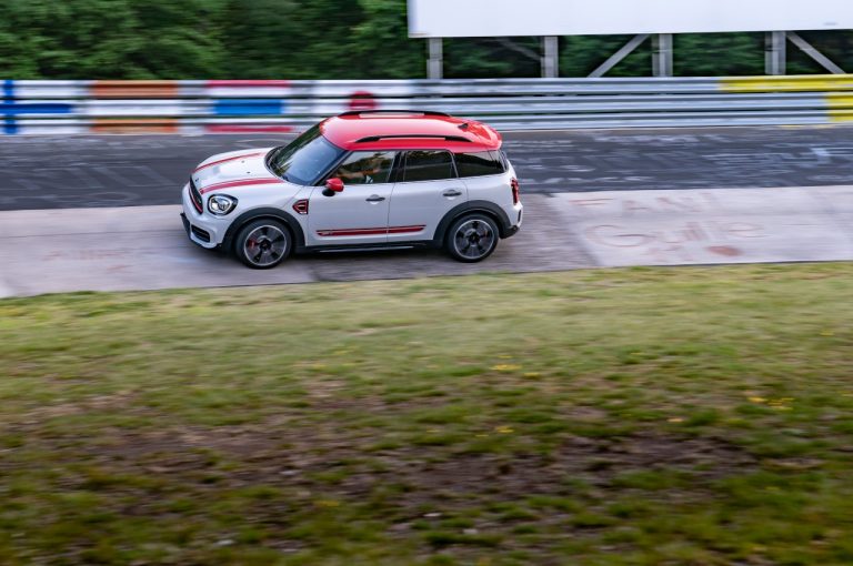 Mini John Cooper Works Countryman 2021: immagini ufficiali