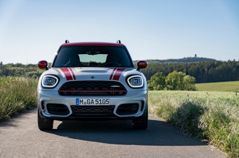 Mini John Cooper Works Countryman 2021: immagini ufficiali