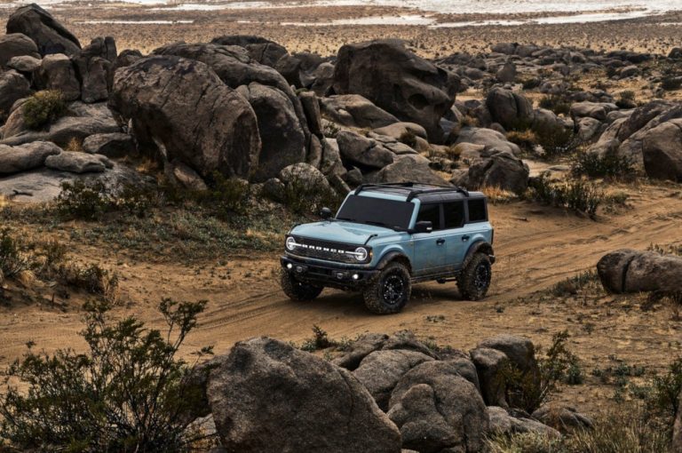 Ford Bronco 2021: immagini ufficiali