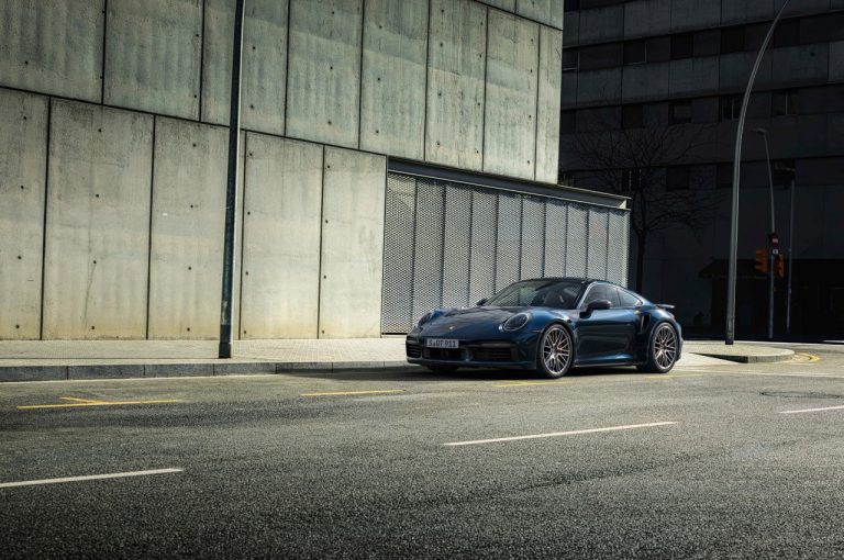 Porsche 911 Turbo 2021: immagini ufficiali