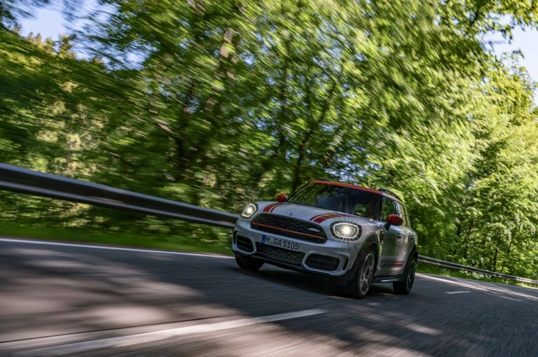 Mini John Cooper Works Countryman 2021: immagini ufficiali