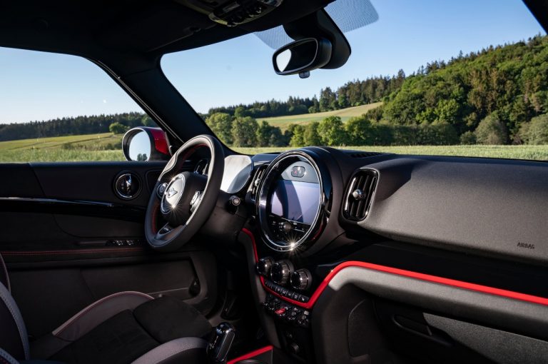 Mini John Cooper Works Countryman 2021: immagini ufficiali