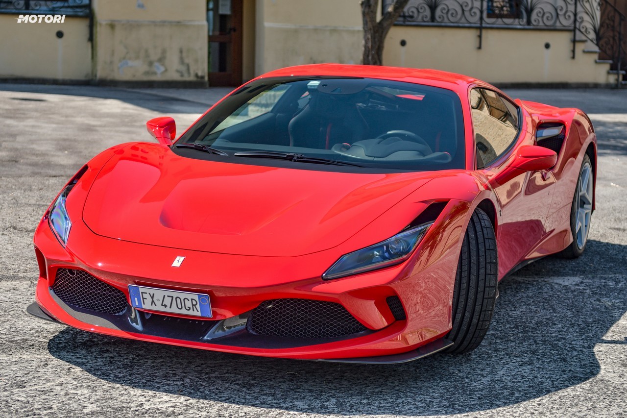 Ferrari F8 Tributo: la prova su strada