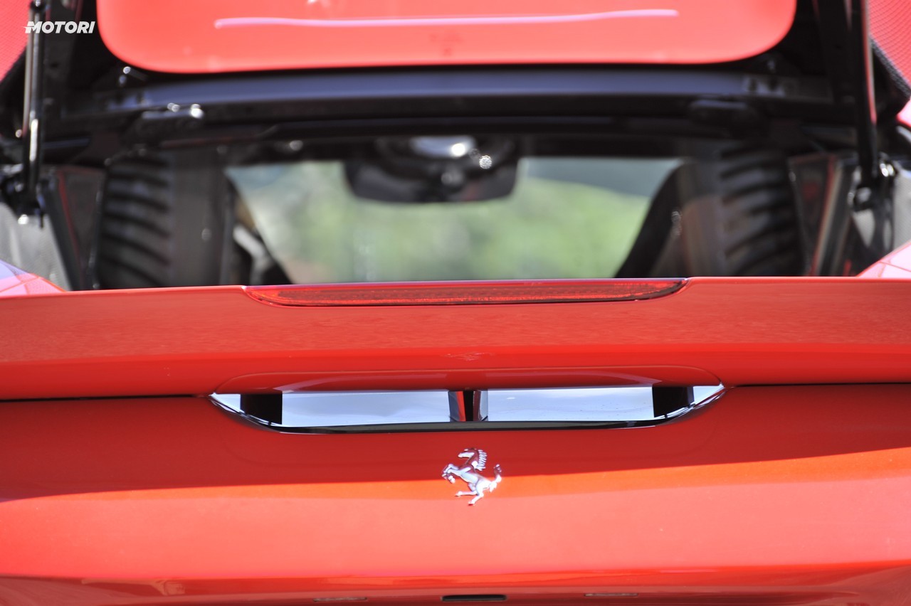 Ferrari F8 Tributo: la prova su strada
