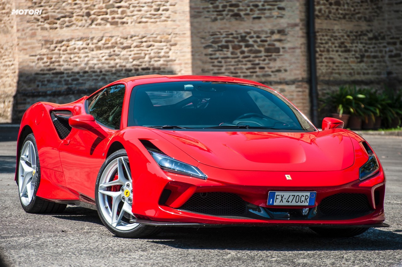 Ferrari F8 Tributo: la prova su strada