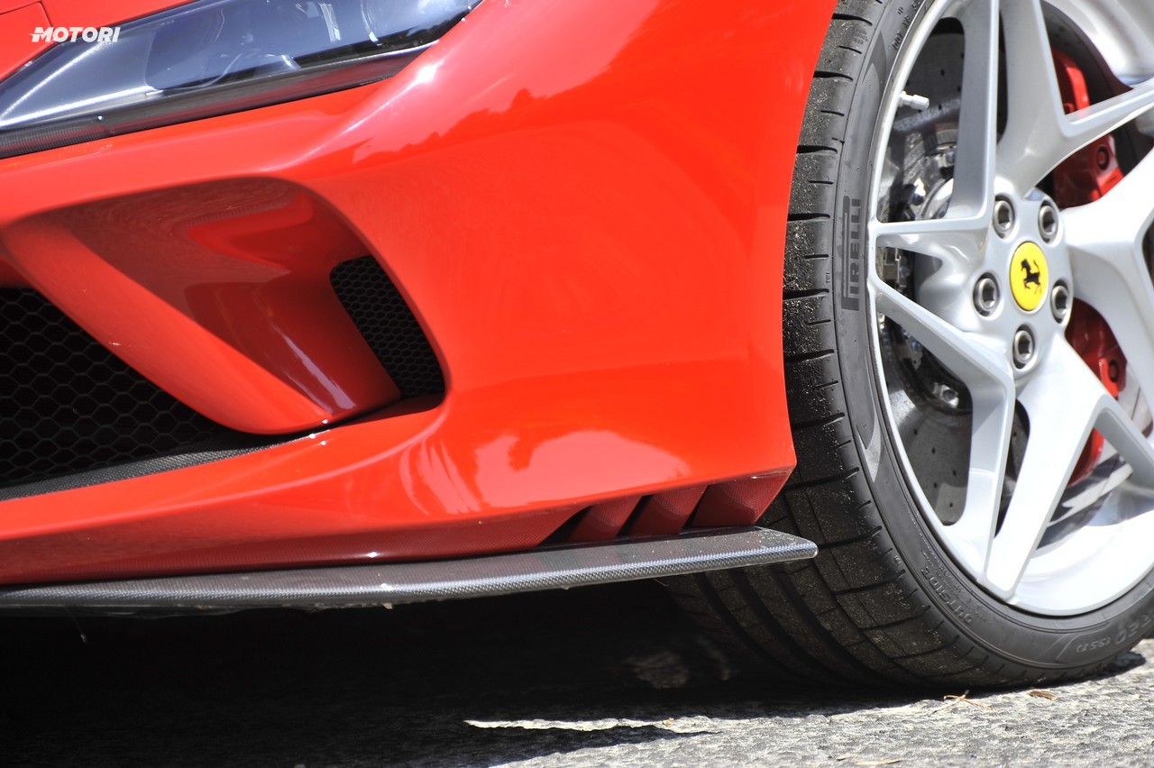 Ferrari F8 Tributo: la prova su strada