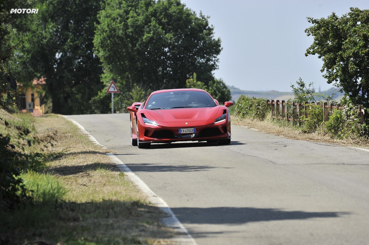 Ferrari F8 Tributo: la prova su strada
