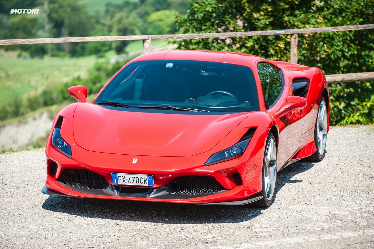 Ferrari F8 Tributo: la prova su strada