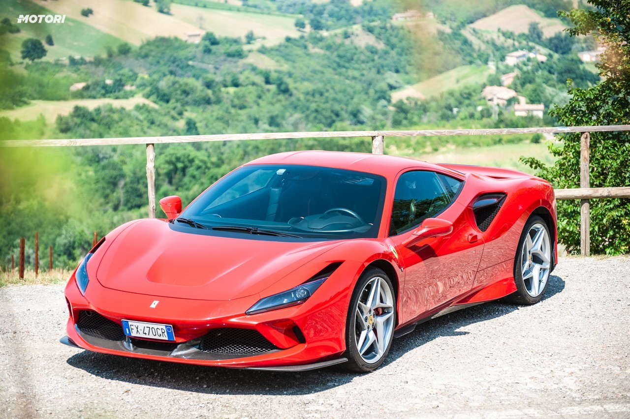 Ferrari F8 Tributo: la prova su strada