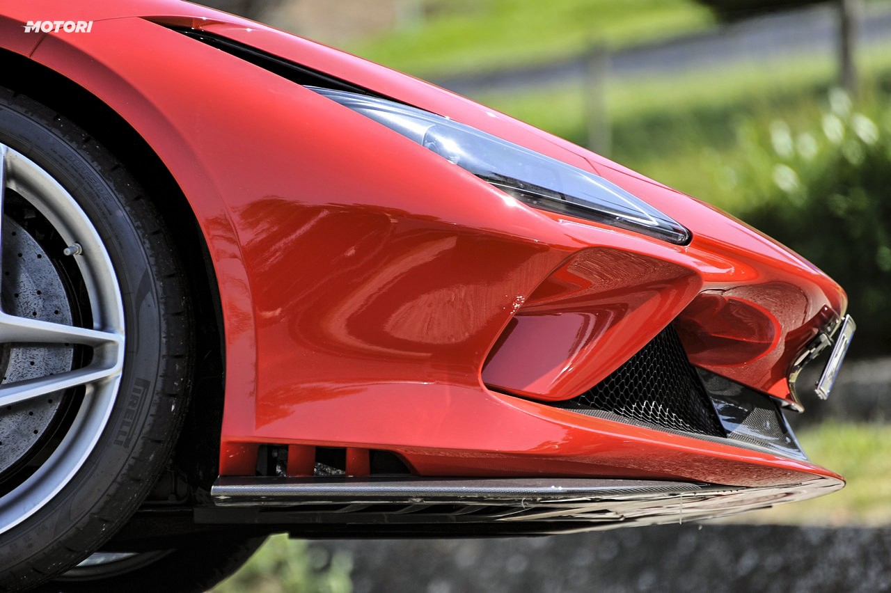 Ferrari F8 Tributo: la prova su strada
