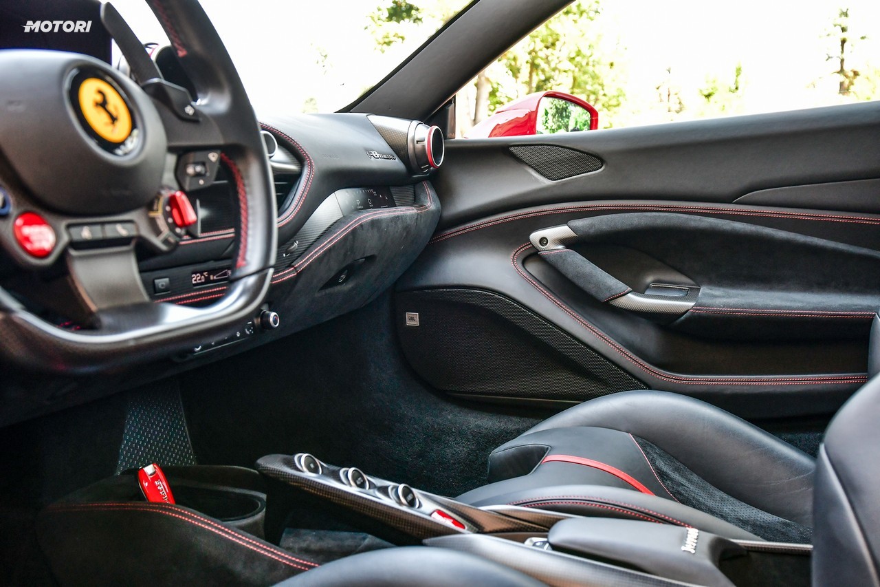 Ferrari F8 Tributo: la prova su strada