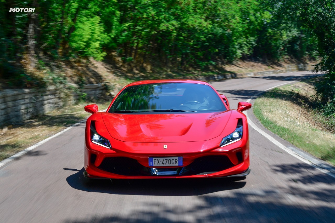 Ferrari F8 Tributo: la prova su strada