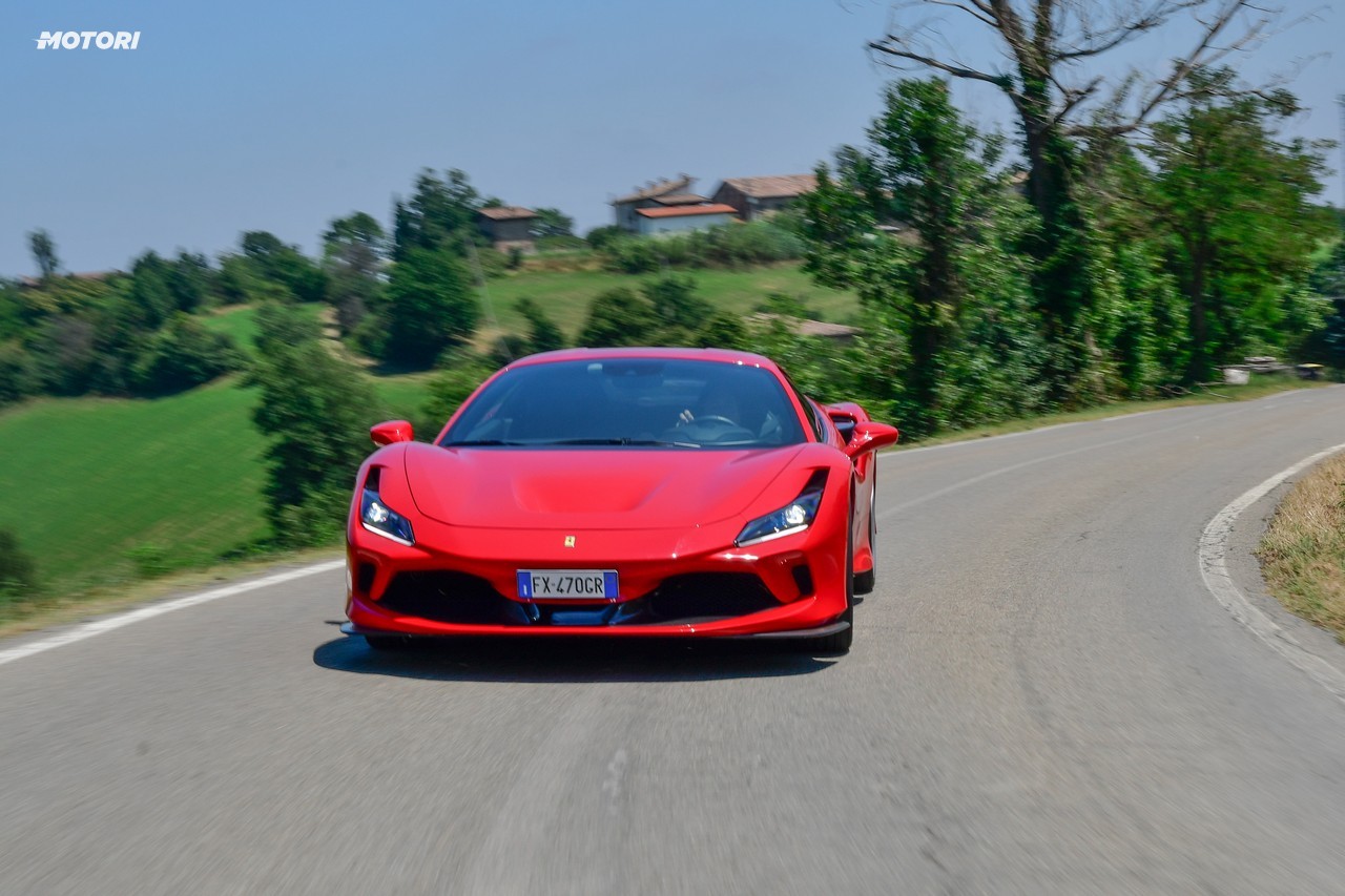 Ferrari F8 Tributo: la prova su strada