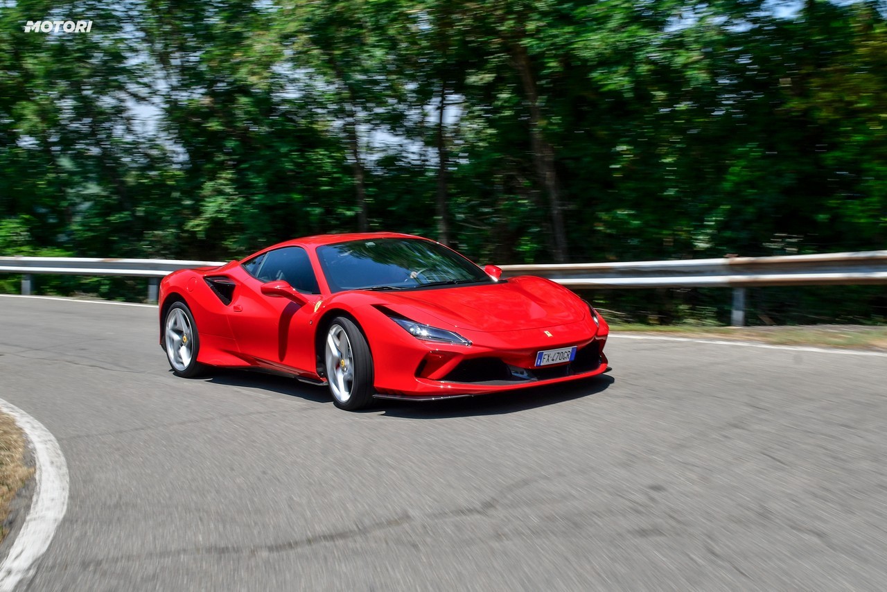 Ferrari F8 Tributo: la prova su strada