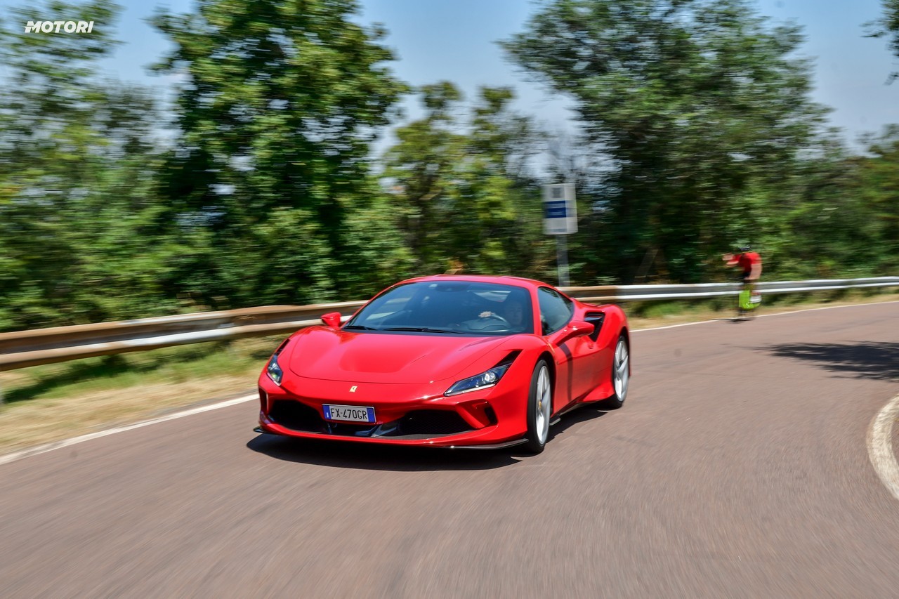 Ferrari F8 Tributo: la prova su strada