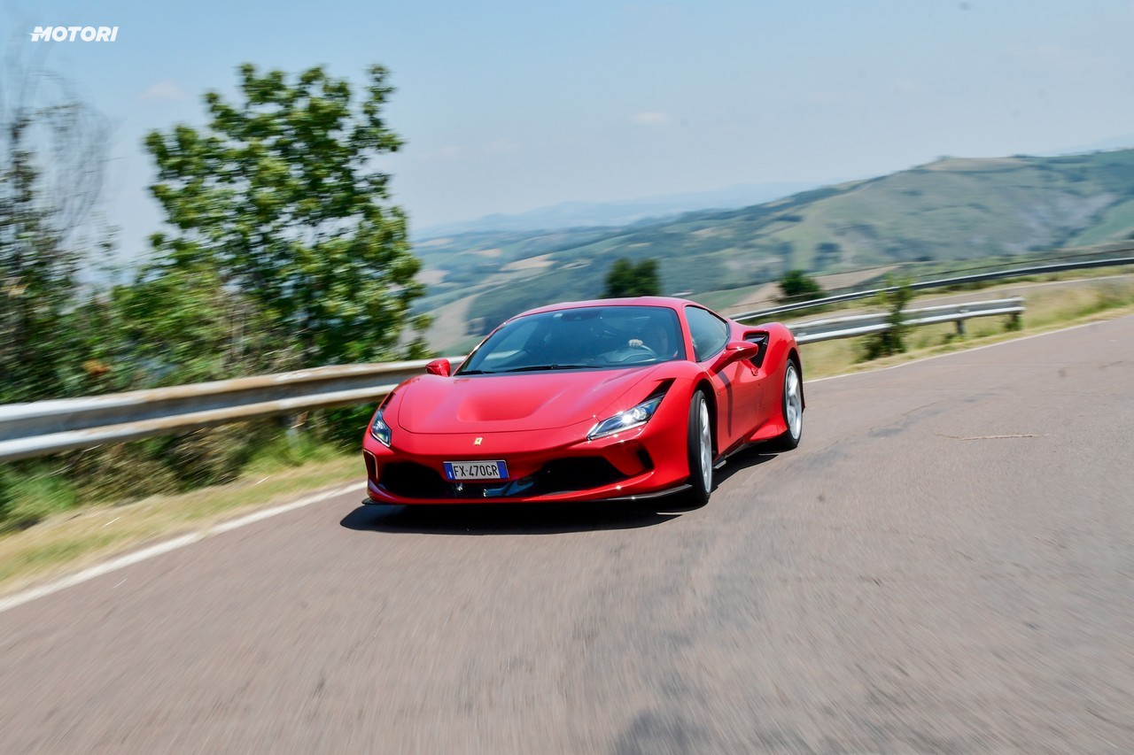 Ferrari F8 Tributo: la prova su strada