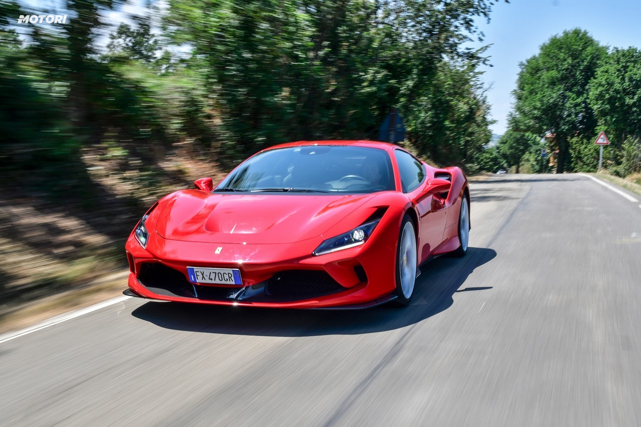 Ferrari F8 Tributo: la prova su strada
