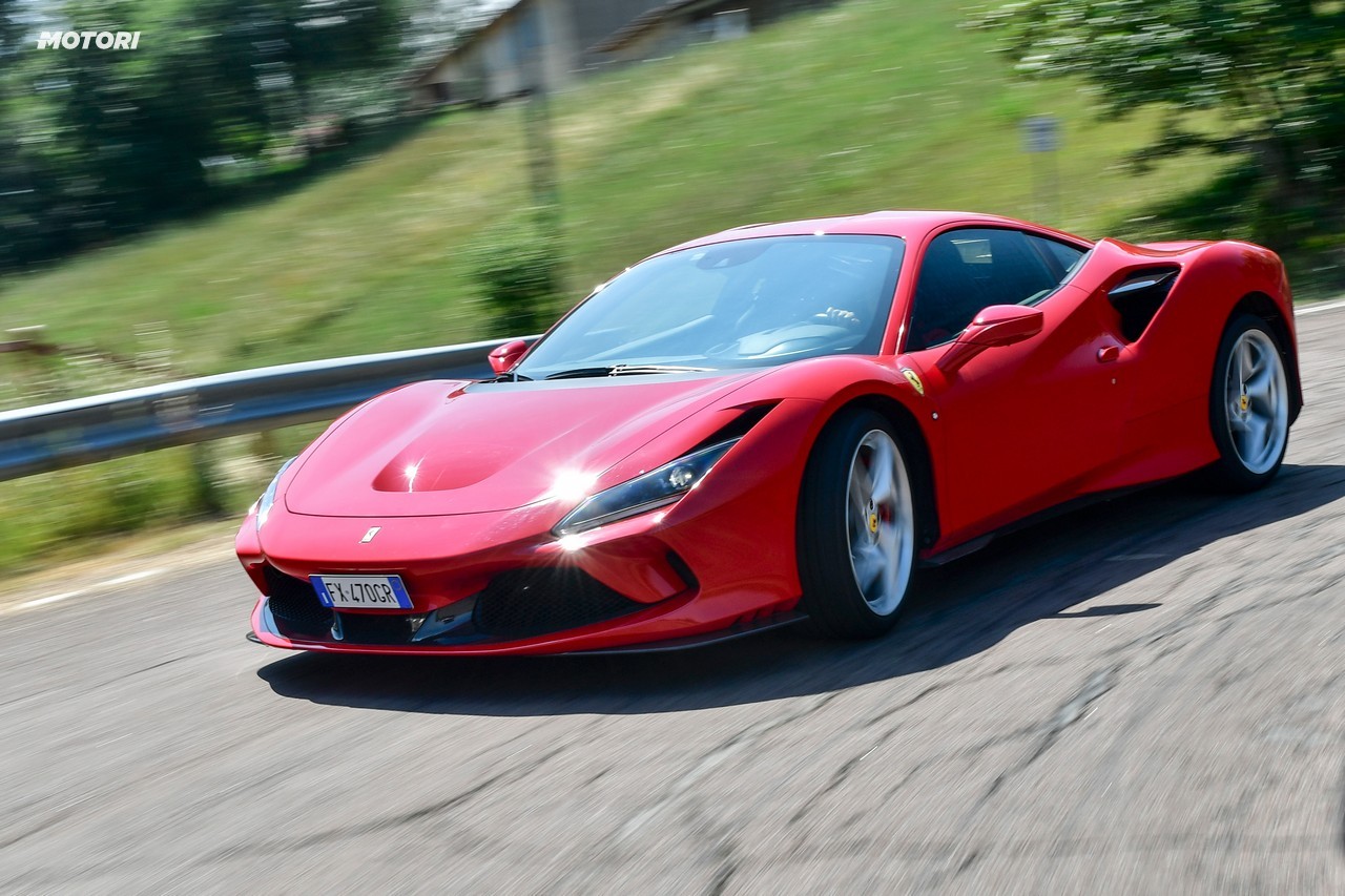 Ferrari F8 Tributo: la prova su strada