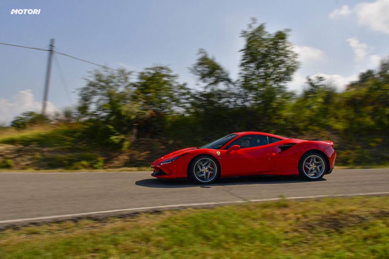 Ferrari F8 Tributo: la prova su strada