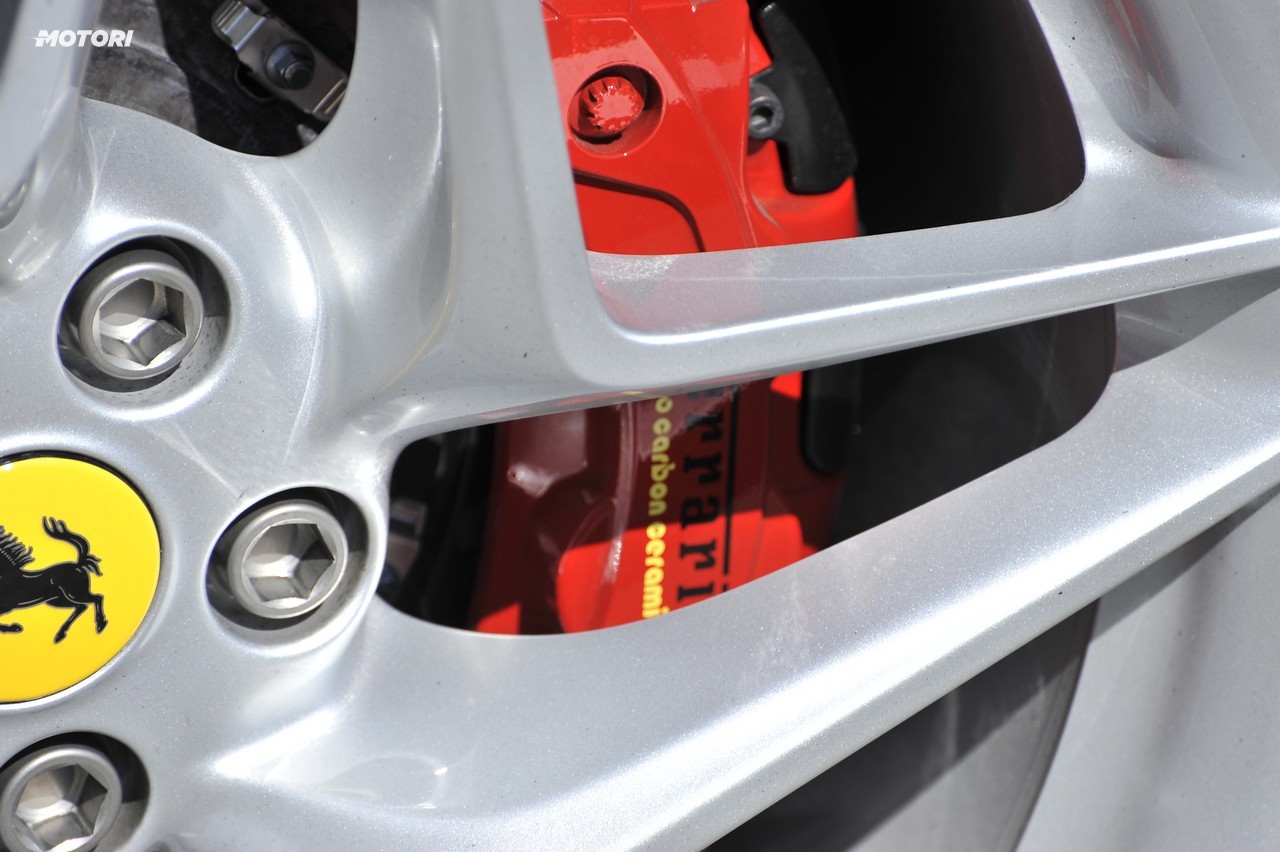 Ferrari F8 Tributo: la prova su strada