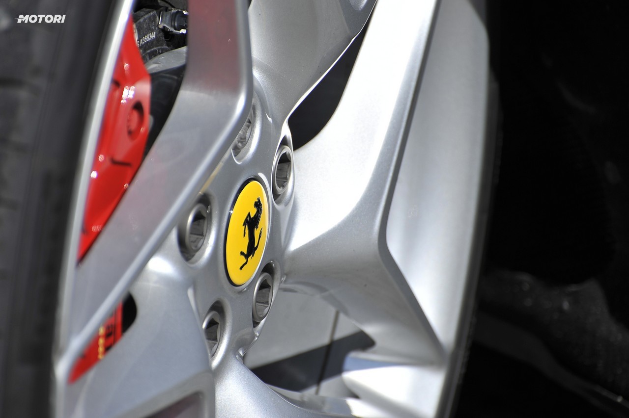 Ferrari F8 Tributo: la prova su strada