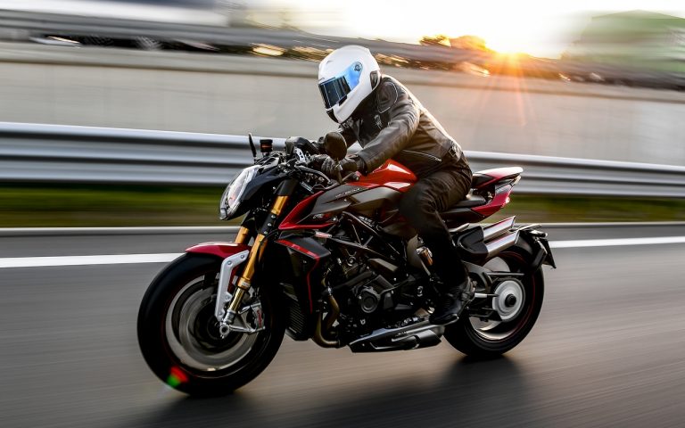 MV Agusta Brutale 1000 RR 2020: immagini ufficiali