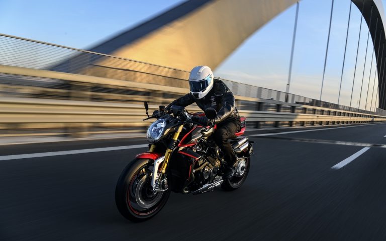 MV Agusta Brutale 1000 RR 2020: immagini ufficiali