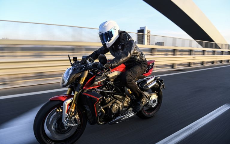 MV Agusta Brutale 1000 RR 2020: immagini ufficiali